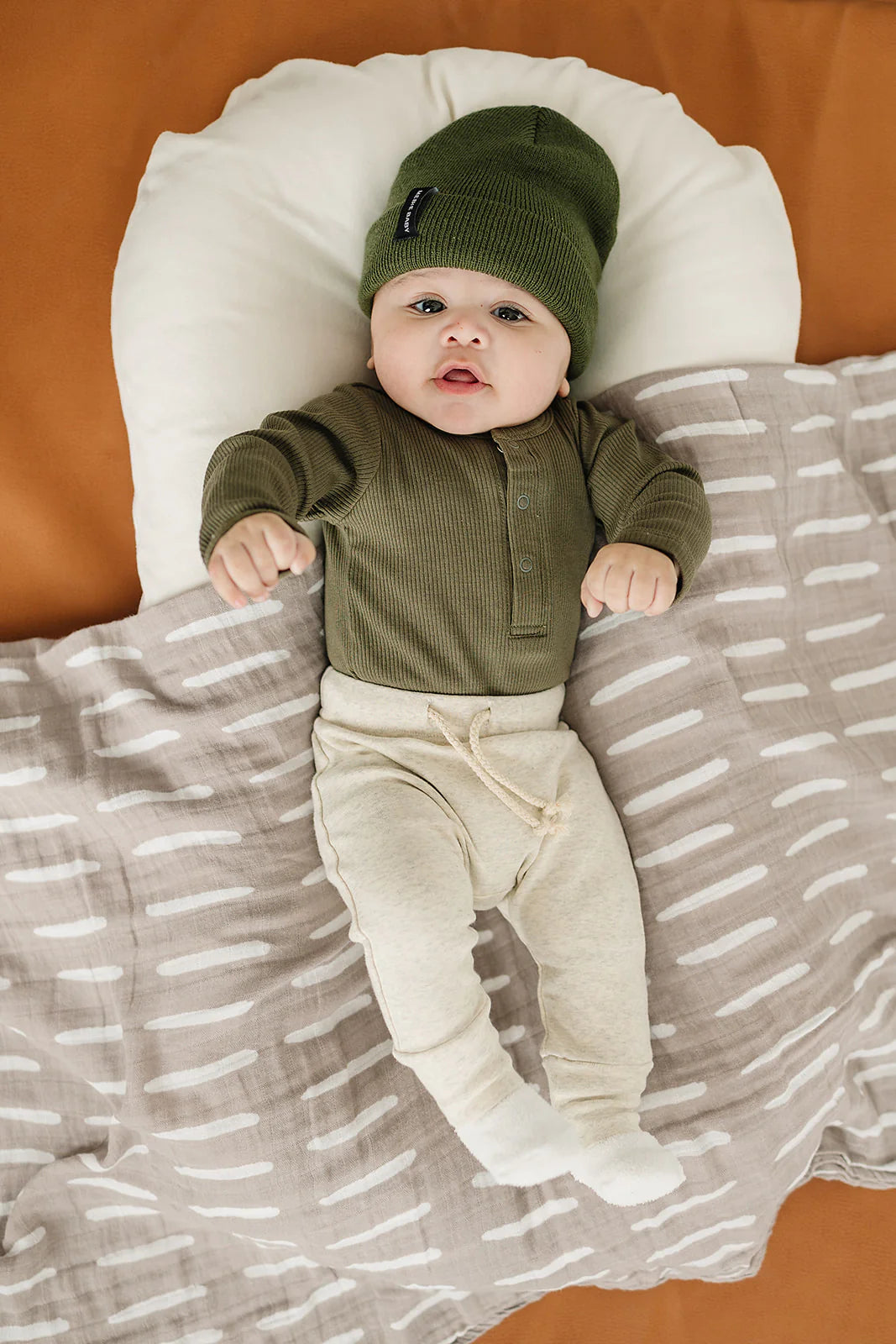 Winter Green Organic Long Sleeve Bodysuit with Snaps