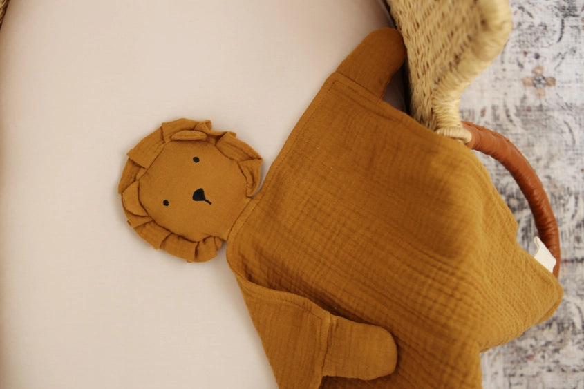 Toffee Lion Lovey